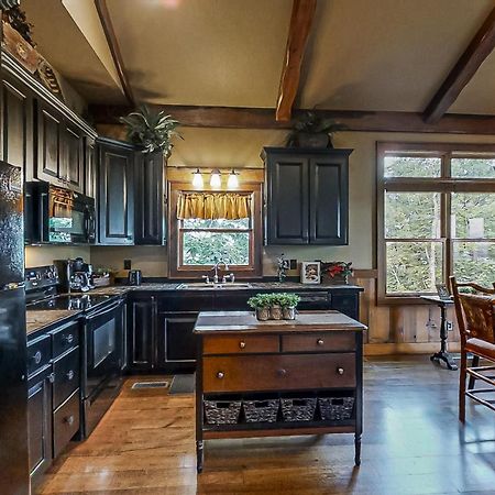 Mountain Solitude Cabin Wear Valley Exterior photo